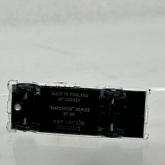 Matchbox Lesney NO. 54 S & S Cadillac Ambulance Superfast White - Picture 8 of 8